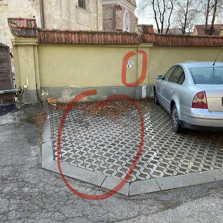 Butas Old Town Free Parking Vilnius